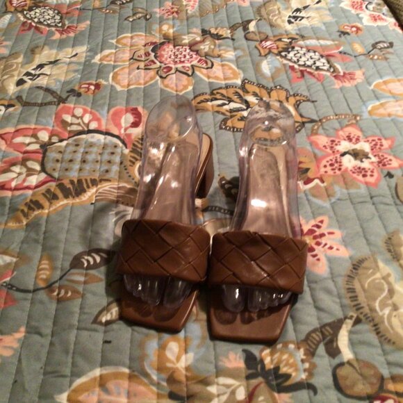 Vince Camuto Semtera Woven-Strap Sandal Heel size 7 m - Picture 1 of 4